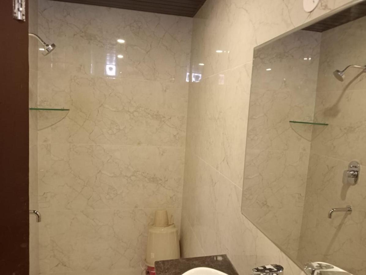 Hotel New Sunder Ιντόρ Εξωτερικό φωτογραφία